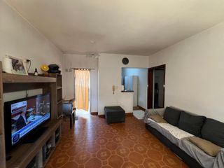 Foto 19 de Dos departamentos, locales comerciales y cochera en Venta en Bernal