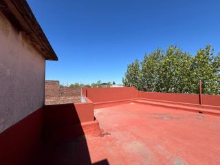 Foto 30 de Dos departamentos, locales comerciales y cochera en Venta en Bernal