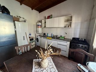 Foto 3 de Casa en venta - 4 Dormitorios 2 Baños - 688mts2 - La Plata