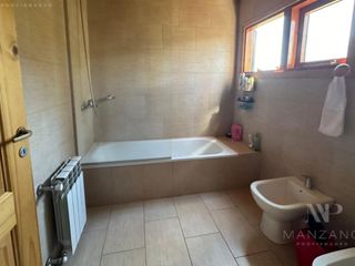 Foto 15 de Cabaña en Alquiler Temporario, 2 Ambientes, en Villa La Angostura, Neuquén