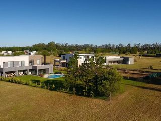Foto 3 de Increíble lote en venta en Medal Country Club, Pilar