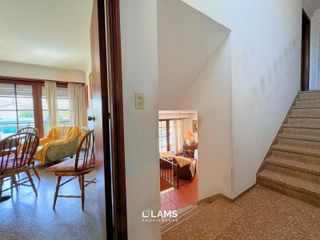 Foto 7 de Chalet 4 ambientes en Venta - Barrio Chauvin.  APTO CRÉDITO