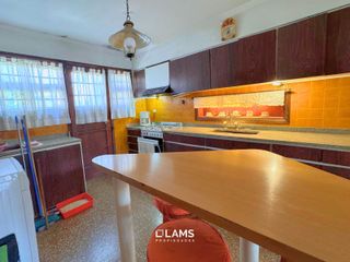 Foto 4 de Chalet 4 ambientes en Venta - Barrio Chauvin.  APTO CRÉDITO