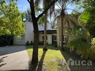 Foto 4 de VENTA | Luminosa CASA Racionalista | Barrio Priv La Arboleda, Ing. Maschwitz