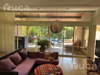 Foto 5 de VENTA | Luminosa CASA Racionalista | Barrio Priv La Arboleda, Ing. Maschwitz