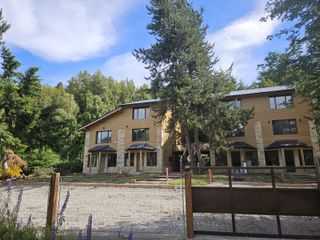 Foto 1 de VENTA Departamento a estrenar, 85m2, cochera, parque privado UF 10 excelente calidad Villa La Angostura