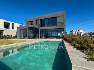 Foto 13 de Casa en venta al lago central con 5 habitaciones en Marinas, Puertos