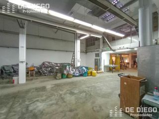 Foto 12 de Deposito de 877 M2 con atención al público y oficinas en Alquiler sin expensas, Monserrat