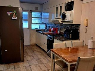 Foto 3 de Departamento en venta - 2 Dormitorios 1 Baño - 65Mts2 - Monte Castro