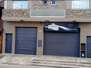 Foto 1 de Casa 7 ambientes con local comercial aprox 600m2 en 3 plantas en venta - Ezpeleta