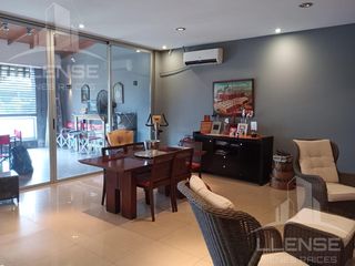 Foto 16 de Casa 7 ambientes con local comercial aprox 600m2 en 3 plantas en venta - Ezpeleta