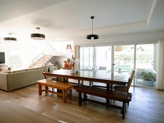 Foto 7 de Moderna casa en venta en La Campiña Barrio Privado