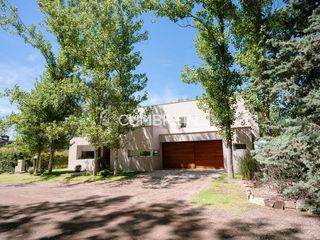 Foto 55 de Moderna casa en venta en La Campiña Barrio Privado