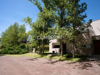 Foto 56 de Moderna casa en venta en La Campiña Barrio Privado