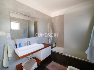 Foto 34 de Moderna casa en venta en La Campiña Barrio Privado