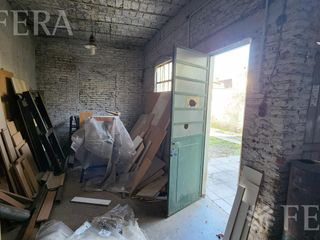 Foto 36 de Venta de casa 3 ambientes con jardin y cochera en Quilmes