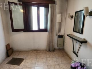 Foto 13 de Venta de casa 3 ambientes con jardin y cochera en Quilmes
