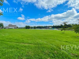 Foto 2 de VENTA DE TERRENO EN EL BARRIO NAUTICO SAN JUAN