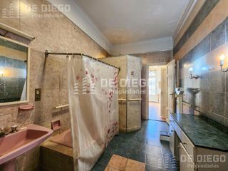 Foto 13 de Departamento estilo frances de 7 ambientes en venta   a pocos metros de Plaza San Martin, en Retiro