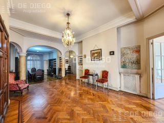 Foto 2 de Departamento estilo frances de 7 ambientes en venta   a pocos metros de Plaza San Martin, en Retiro