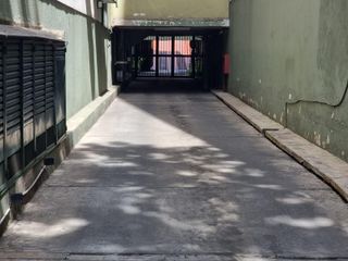 Foto 2 de Cochera en  zona centro