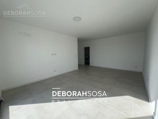 Foto 17 de Casa en  Venta  4 ambientes  con Pileta  Puertos Escobar Zona Norte