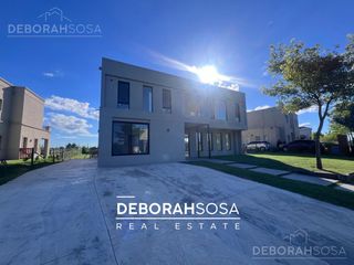 Foto 5 de Casa en  Venta  4 ambientes  con Pileta  Puertos Escobar Zona Norte