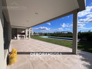 Foto 31 de Casa en  Venta  4 ambientes  con Pileta  Puertos Escobar Zona Norte