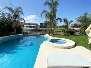 Foto 42 de Venta Casa Al Rio en El Yacht Nordelta Tigre