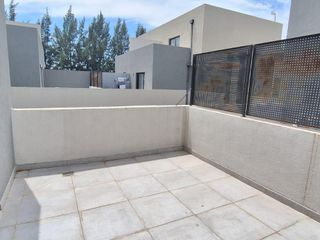 Foto 8 de Departamento en venta - Benavidez.