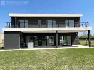 Foto 34 de Casa en venta en  Chateau