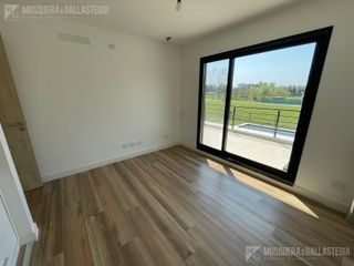 Foto 22 de Casa en venta en  Chateau