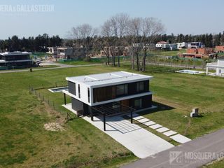 Foto 3 de Casa en venta en  Chateau