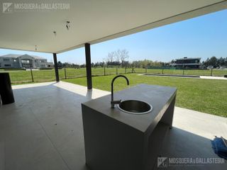 Foto 29 de Casa en venta en  Chateau