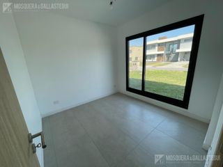 Foto 5 de Casa en venta en  Chateau