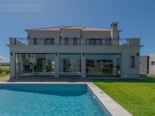 Foto 1 de Casa en oportunidad al costo! Barrio Riberas, PUERTOS / ESCOBAR