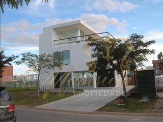 Foto 3 de Venta Casa a Estrenar 6 Ambientes Los Lagos Nordelta Tigre