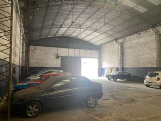 Foto 4 de Depósito en Venta en la localidad de   Los Hornos 1723 mts cub