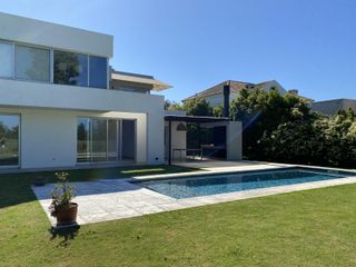 Foto 33 de Casa en Venta Barrio El Golf