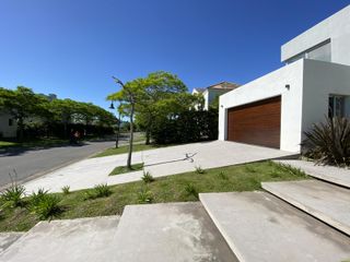 Foto 15 de Casa en Venta Barrio El Golf