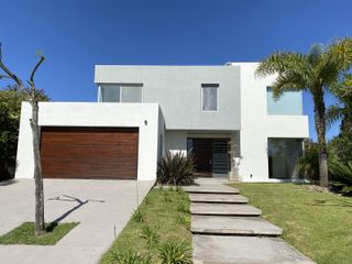 Foto 16 de Casa en Venta Barrio El Golf