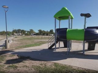 Foto 4 de Terreno con frente Sur y fondo al reservorio en Vida Club de Campo - 110