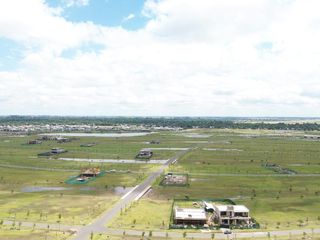 Foto 11 de Terreno con frente Sur y fondo al reservorio en Vida Club de Campo - 110