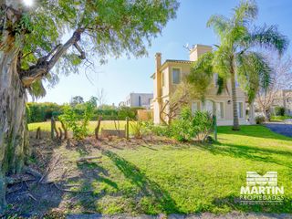 Foto 72 de Laguna del Sol. Espectacular casa 5 amb en lote de 827 m²