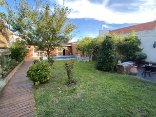 Foto 3 de Venta | Casa 4 Ambientes | Pileta y Quincho