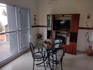 Foto 7 de Venta | Casa 4 Ambientes | Pileta y Quincho