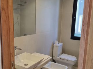 Foto 7 de OPORTUNIDAD Venta Casa 5 Amb en Vila Marina II Villanueva Tigre