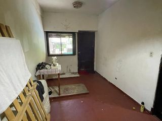 Foto 12 de Venta Casa Tigre 5 Amb a Refaccionar - Oportunidad