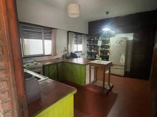 Foto 11 de Venta Casa Tigre 5 Amb a Refaccionar - Oportunidad