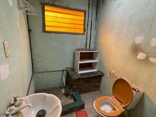Foto 18 de Venta Casa Tigre 5 Amb a Refaccionar - Oportunidad
